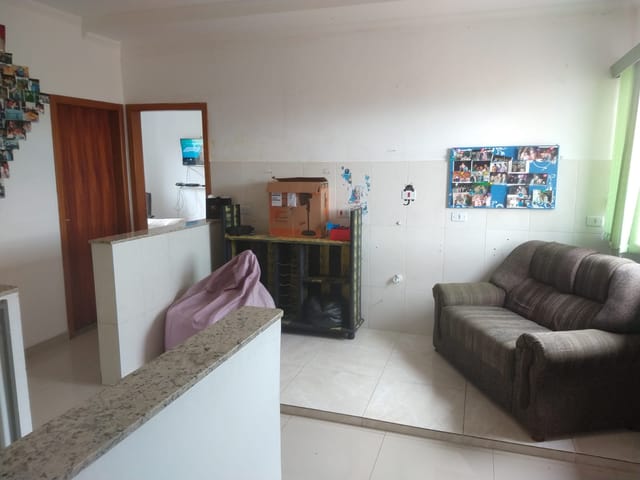 Casa com 300m² 5 quartos e 4 banheiros, à venda, no bairro São Benedito em Pindamonhangaba
