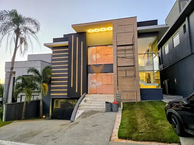 Casa 5 quartos e 5 banheiros, à venda, no bairro São Paulo II em Cotia
