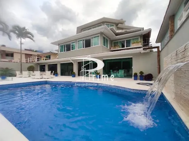 Casa com 800m² 5 quartos e 6 banheiros, à venda, no bairro Frade (Cunhambebe) em Angra dos Reis