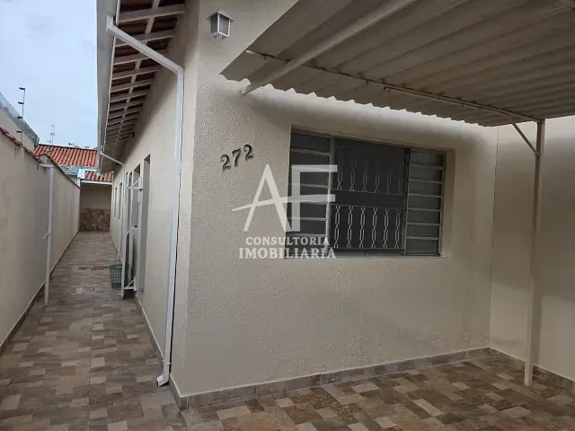 Casa 2 quartos e 2 banheiros, à venda, no bairro Jardim Independência em Taubaté