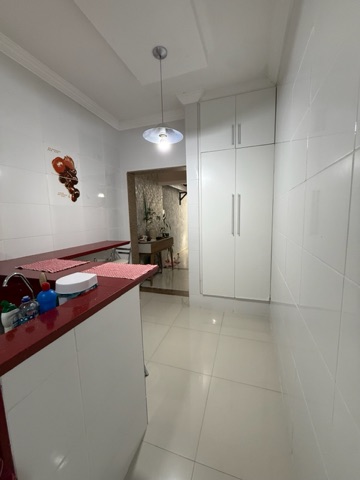 Casa 2 quartos e 1 banheiro, à venda, no bairro Nova Cidade em Macaé