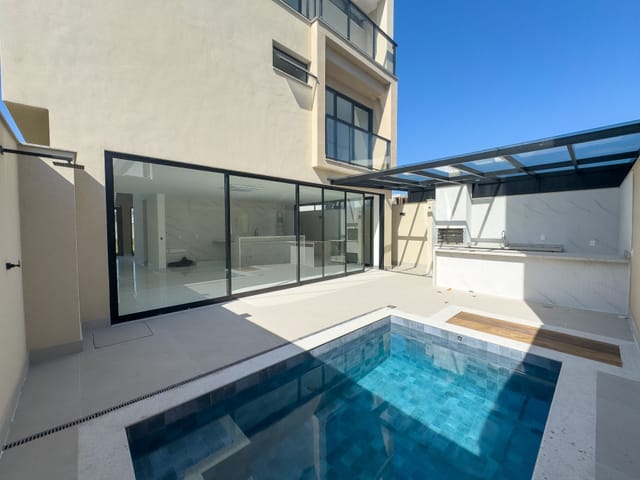 Casa com 388m² 4 quartos e 7 banheiros, à venda, no bairro Recreio dos Bandeirantes em Rio de Janeiro