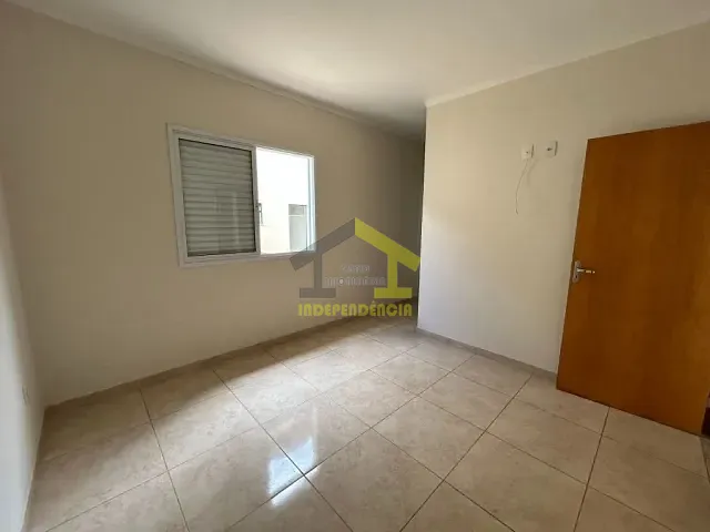 Casa com 300m² 3 quartos e 2 banheiros, à venda, no bairro Residencial Fazenda Serrinha em Itatiba