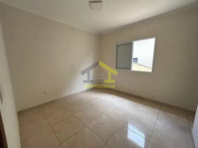 Casa com 300m² 3 quartos e 2 banheiros, à venda, no bairro Residencial Fazenda Serrinha em Itatiba