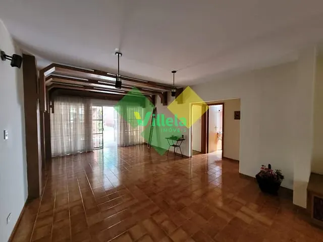 Casa com 500m² 4 quartos e 4 banheiros, à venda, no bairro Jardim Ângelo em Arujá