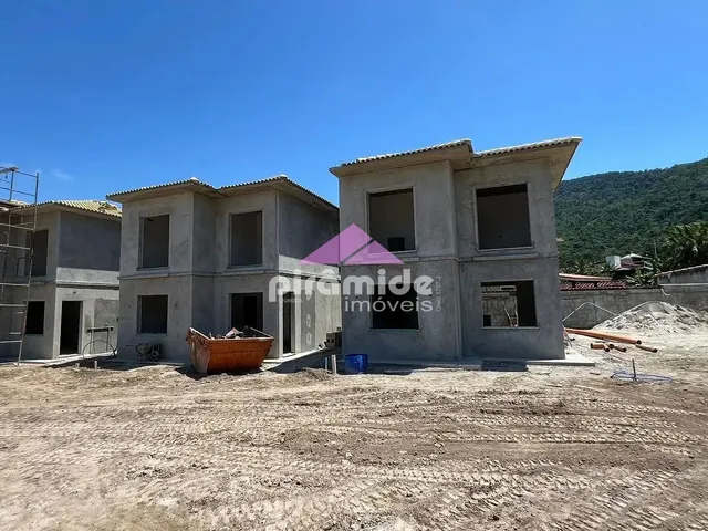 Casa com 134m² 3 quartos e 4 banheiros, à venda, no bairro Praia das Cigarras em São Sebastião