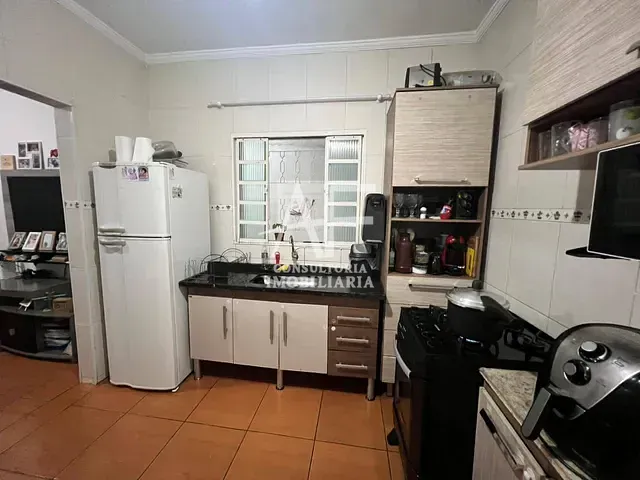Casa com 126m² 3 quartos e 2 banheiros, para alugar, no bairro Jardim Independência em Taubaté