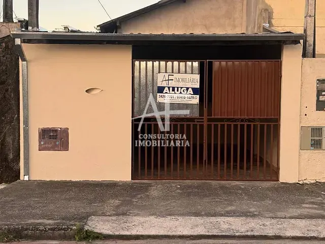 Casa com 126m² 3 quartos e 2 banheiros, para alugar, no bairro Jardim Independência em Taubaté