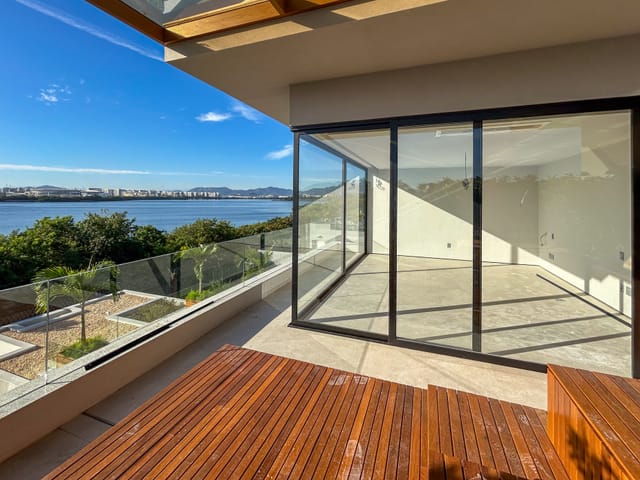 Casa 5 quartos e 10 banheiros, à venda, no bairro Barra da Tijuca em Rio de Janeiro