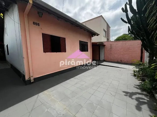 Casa com 250m² 3 quartos e 2 banheiros, à venda, no bairro Jardim das Indústrias em São José Dos Campos