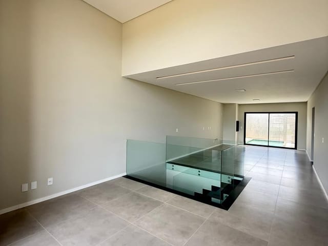 Casa com 193m² 3 quartos e 4 banheiros, à venda, no bairro Orfãs em Ponta Grossa