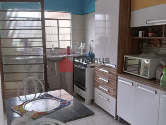 Casa com 300m², à venda, no bairro Parque das Nações em Pindamonhangaba