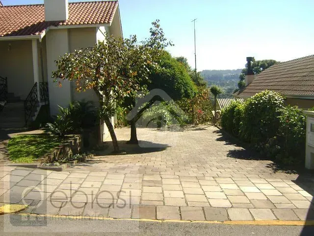 Casa 3 quartos e 2 banheiros, à venda, no bairro centro em Garibaldi