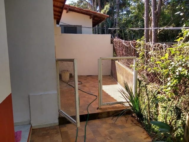 Casa com 500m² 3 quartos e 2 banheiros, à venda, no bairro Chácara Represinha em Cotia