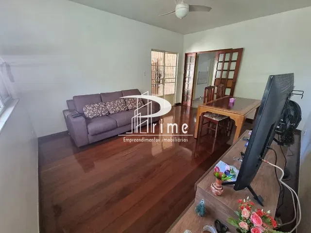 Casa com 304m² 3 quartos e 4 banheiros, à venda, no bairro Brasilândia em São Gonçalo