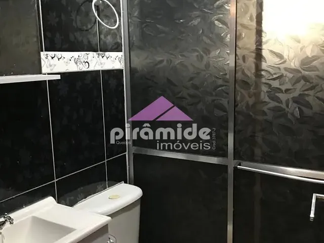 Casa com 372m² 2 quartos e 1 banheiro, à venda, no bairro Morro do Algodão em Caraguatatuba
