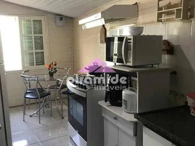 Casa com 372m² 2 quartos e 1 banheiro, à venda, no bairro Morro do Algodão em Caraguatatuba