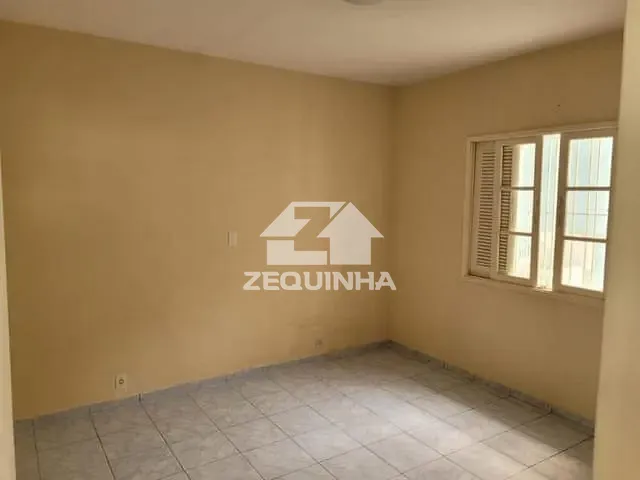 Casa com 158m² 2 quartos e 1 banheiro, à venda, no bairro Umuarama em Osasco