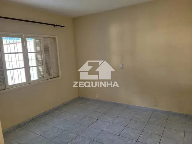 Casa com 158m² 2 quartos e 1 banheiro, à venda, no bairro Umuarama em Osasco