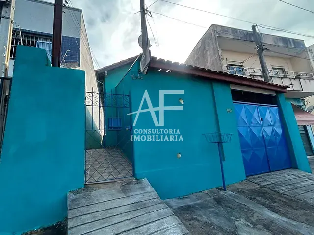 Casa 3 quartos e 2 banheiros, à venda, no bairro Centro em Taubaté