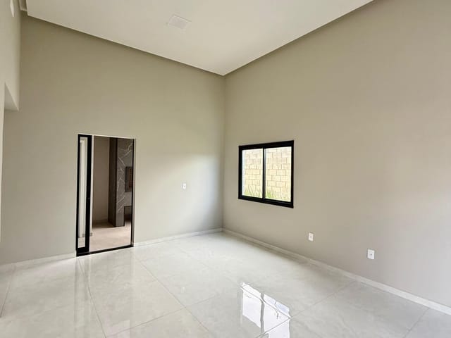 Casa com 135m² 3 quartos e 3 banheiros, à venda, no bairro Contorno em Ponta Grossa
