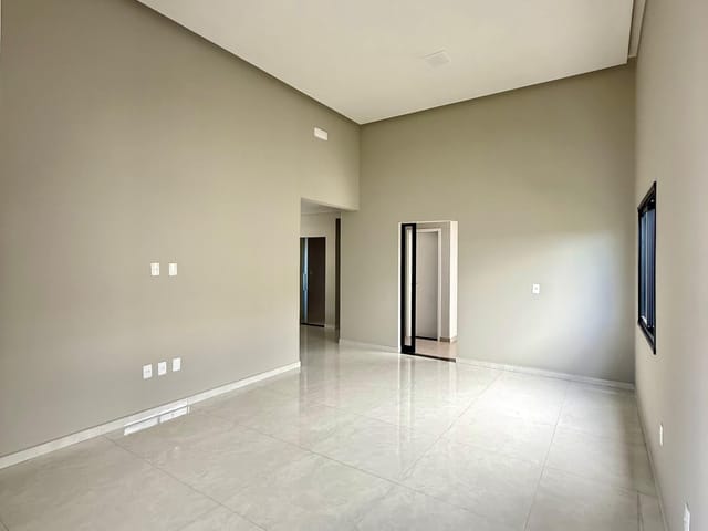 Casa com 135m² 3 quartos e 3 banheiros, à venda, no bairro Contorno em Ponta Grossa