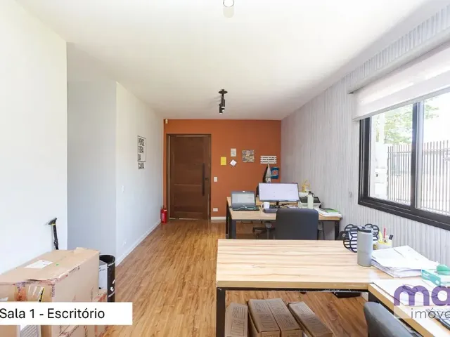 Casa com 390m² 3 quartos e 7 banheiros, à venda, no bairro Xaxim em Curitiba