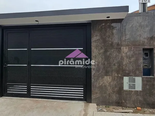 Casa com 138m² 2 quartos e 2 banheiros, à venda, no bairro Pontal de Santa Marina em Caraguatatuba