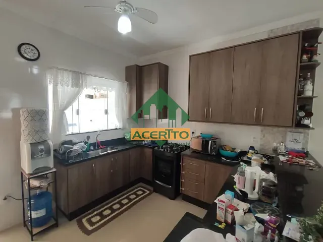 Casa com 300m² 3 quartos e 3 banheiros, à venda, no bairro Concórdia II em Araçatuba