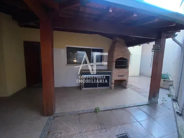 Casa 3 quartos e 2 banheiros, à venda, no bairro Centro em Taubaté