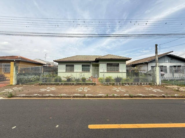 Casa com 90m², à venda, no bairro Oficinas em Ponta Grossa