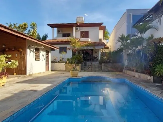 Casa com 480m² 5 quartos e 5 banheiros, à venda, no bairro Portal das Colinas em Guaratinguetá