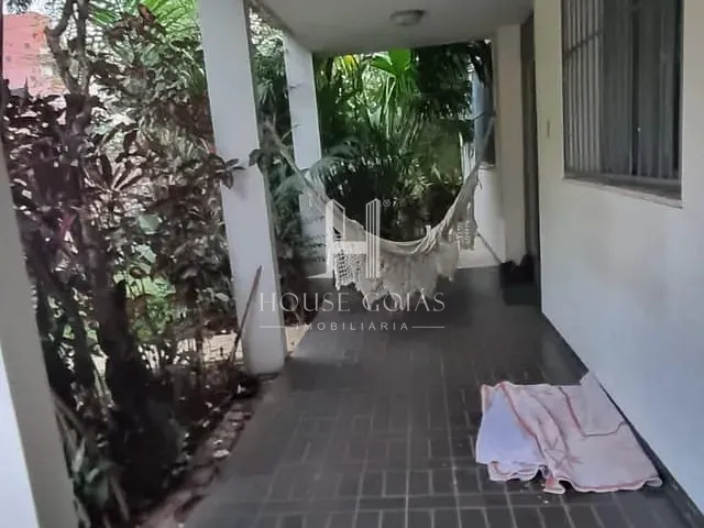 Casa com 450m² 3 quartos e 1 banheiro, à venda, no bairro Setor Aeroporto em Goiânia