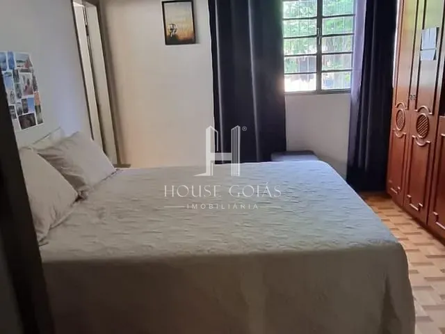Casa com 450m² 3 quartos e 1 banheiro, à venda, no bairro Setor Aeroporto em Goiânia