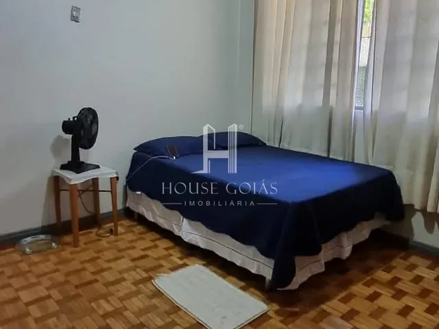 Casa com 450m² 3 quartos e 1 banheiro, à venda, no bairro Setor Aeroporto em Goiânia