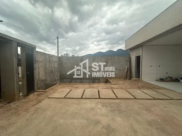 Casa com 200m², à venda, no bairro Jardim Lima em Andradas