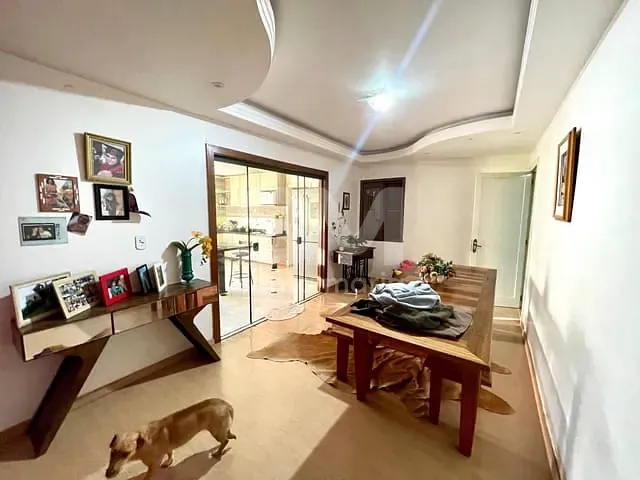 Casa 3 quartos e 1 banheiro, para alugar, no bairro Centro em Chapecó