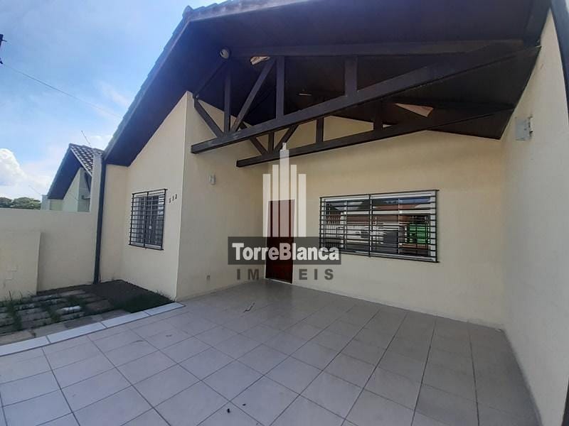 Casa à venda com 3 quartos, 80m² - Foto 2