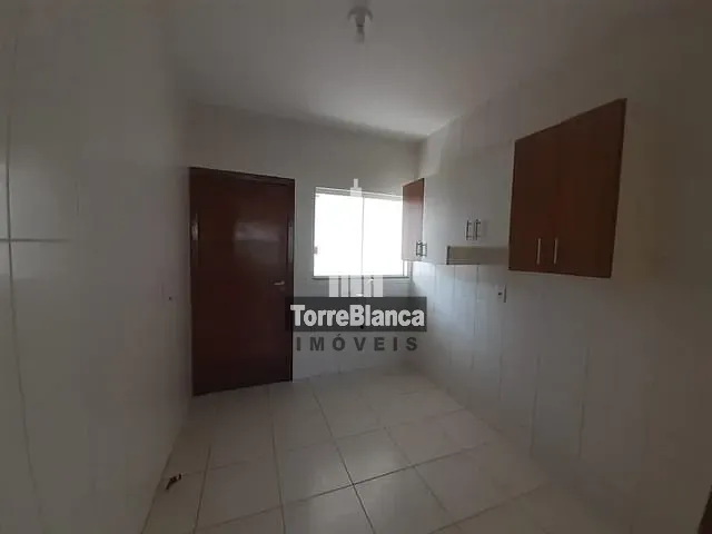 Casa com 120m² 3 quartos e 2 banheiros, à venda, no bairro Uvaranas em Ponta Grossa