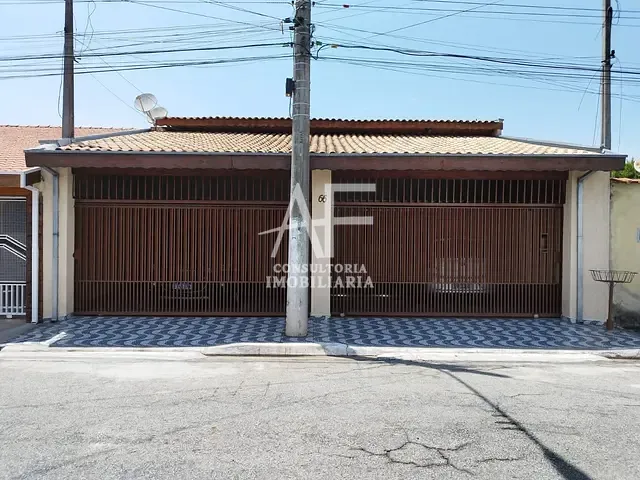 Casa com 248m² 4 quartos e 3 banheiros, à venda, no bairro Parque Residencial Flor do Vale em Tremembé