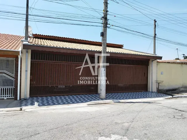 Casa com 248m² 4 quartos e 3 banheiros, à venda, no bairro Parque Residencial Flor do Vale em Tremembé