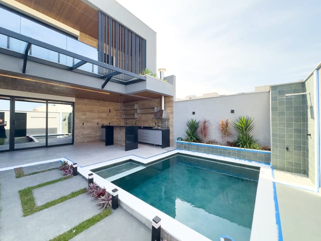 Casa com 240m² 4 quartos e 6 banheiros, à venda, no bairro Recreio dos Bandeirantes em Rio de Janeiro