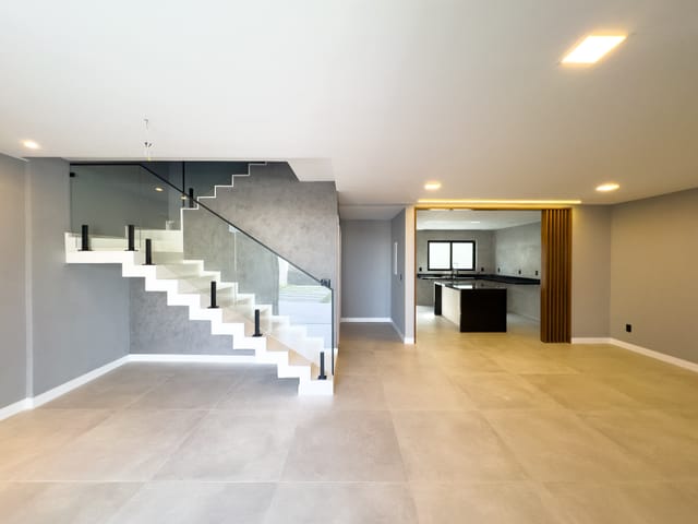Casa com 240m² 4 quartos e 6 banheiros, à venda, no bairro Recreio dos Bandeirantes em Rio de Janeiro
