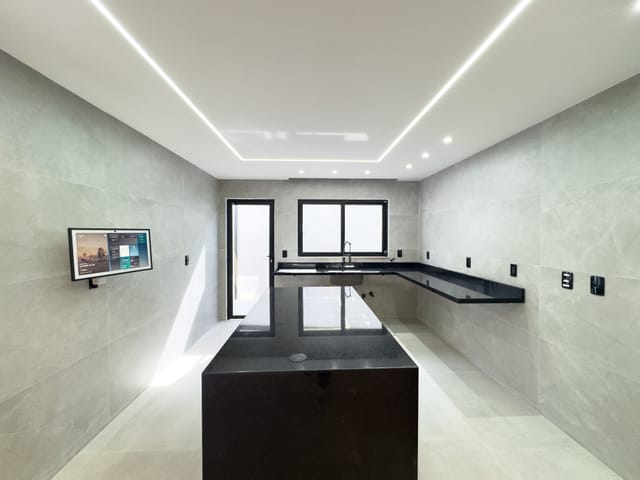 Casa com 240m² 4 quartos e 6 banheiros, à venda, no bairro Recreio dos Bandeirantes em Rio de Janeiro