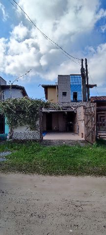 Casa 2 quartos e 2 banheiros, à venda, no bairro Indaiá em Bertioga