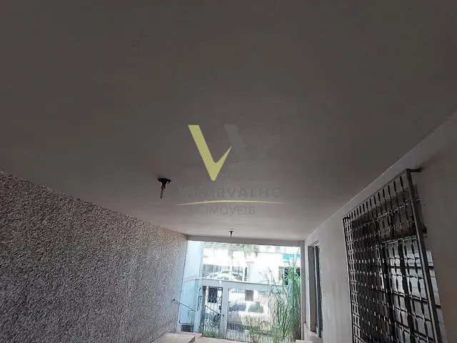 Casa com 495m² 4 quartos e 2 banheiros, à venda, no bairro Centro em Anápolis