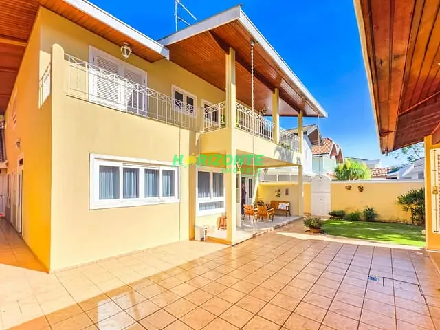 Casa com 390m² 4 quartos e 4 banheiros, à venda, no bairro Urbanova em São José dos Campos