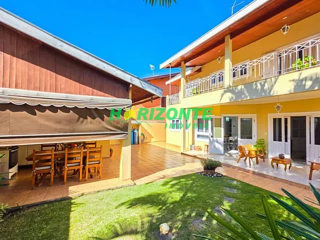 Casa com 390m² 4 quartos e 4 banheiros, à venda, no bairro Urbanova em São José dos Campos