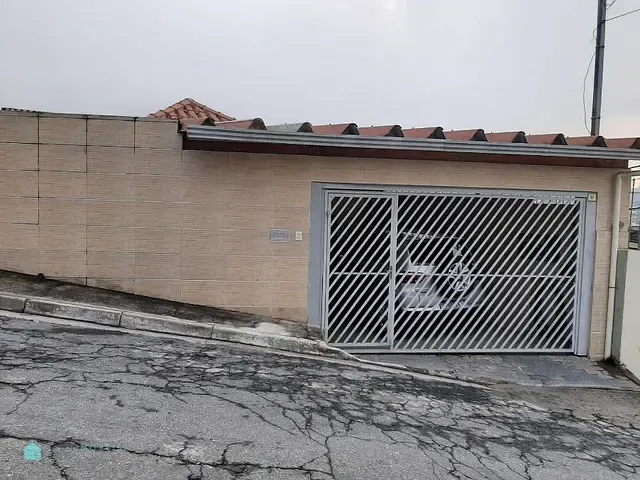Casa com 175m² 4 quartos e 2 banheiros, à venda, no bairro Vila Marina em São Paulo