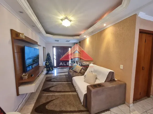 Casa com 160m² 3 quartos e 2 banheiros, à venda, no bairro Vila Industrial em São José dos Campos
